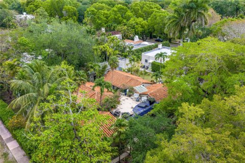 Casa en venta en Coral Gables, Florida, 5 dormitorios, 44.87 m2 № 2078205 - foto 2