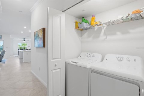 Купить кондоминиум в Пунта-Горда, Флорида 10 комнат, 133.59м2, № 2239546 - фото 27