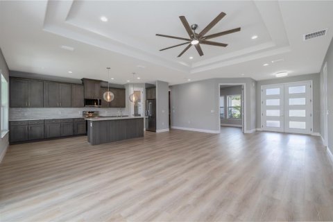 House in Palm Coast, Florida 4 bedrooms, 177.63 sq.m. № 2196305 - photo 13