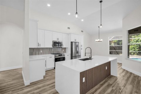 Casa en venta en Odessa, Florida, 4 dormitorios, 205.87 m2 № 1644348 - foto 16