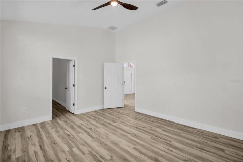 Casa en venta en Odessa, Florida, 4 dormitorios, 205.87 m2 № 1644348 - foto 28