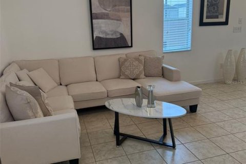 Touwnhouse à louer à Kissimmee, Floride: 4 chambres, 151.99 m2 № 2106039 - photo 5