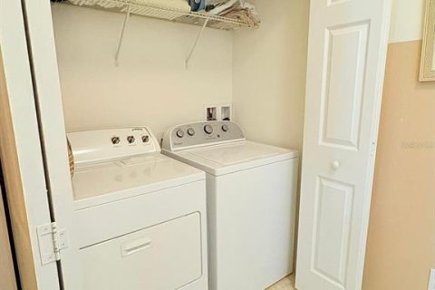 Touwnhouse à louer à Kissimmee, Floride: 4 chambres, 151.99 m2 № 2106039 - photo 12