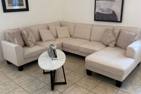 Touwnhouse à louer à Kissimmee, Floride: 4 chambres, 151.99 m2 № 2106039 - photo 4