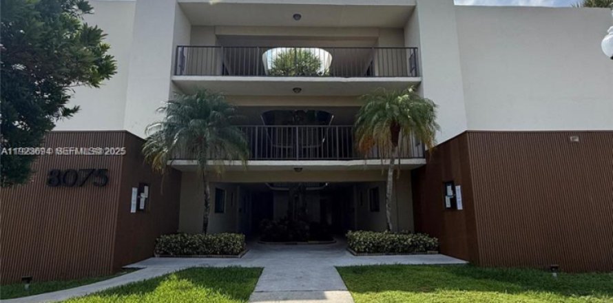 Condominio en Miami, Florida, 3 dormitorios  № 1986128