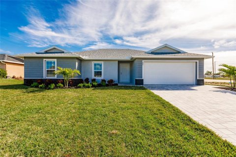 Casa en venta en Cape Coral, Florida, 4 dormitorios, 168.06 m2 № 1787453 - foto 2
