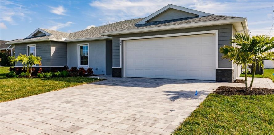 Casa en Cape Coral, Florida 4 dormitorios, 168.06 m2 № 1787453