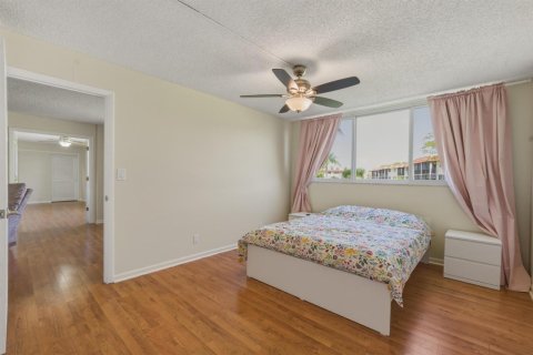 Condominio en venta en Pembroke Pines, Florida, 2 dormitorios, 97.55 m2 № 2175481 - foto 4