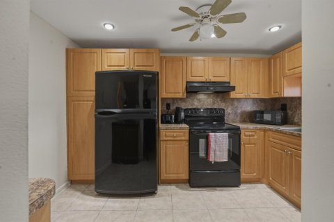 Condominio en venta en Pembroke Pines, Florida, 2 dormitorios, 97.55 m2 № 2175481 - foto 13