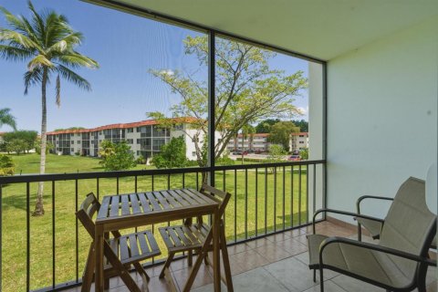 Condominio en venta en Pembroke Pines, Florida, 2 dormitorios, 97.55 m2 № 2175481 - foto 19