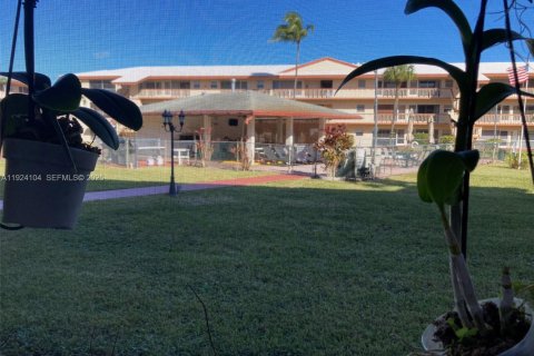 Condominio en venta en Hollywood, Florida, 1 dormitorio, 66.89 m2 № 1982828 - foto 28