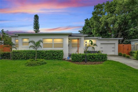 Casa en venta en Orlando, Florida, 3 dormitorios, 139.07 m2 № 1899509 - foto 1