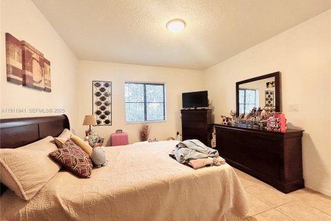 Купить кондоминиум в Катлер-Бей, Флорида 2 спальни, 75.9м2, № 1967384 - фото 10