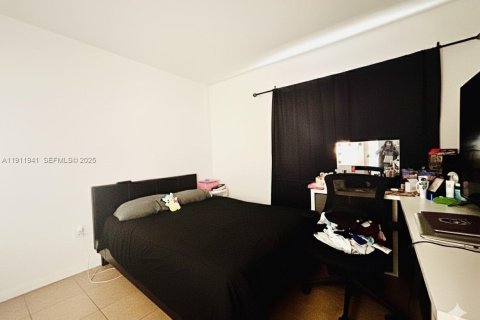 Купить кондоминиум в Катлер-Бей, Флорида 2 спальни, 75.9м2, № 1967384 - фото 16