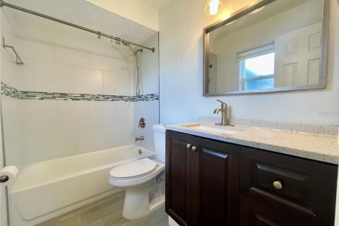 Villa ou maison à louer à Deltona, Floride: 2 chambres, 91.97 m2 № 2383913 - photo 22