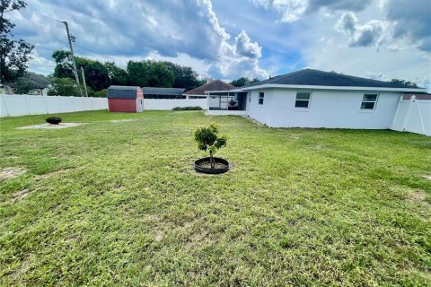 Villa ou maison à louer à Deltona, Floride: 2 chambres, 91.97 m2 № 2383913 - photo 8