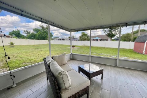 Villa ou maison à louer à Deltona, Floride: 2 chambres, 91.97 m2 № 2383913 - photo 29