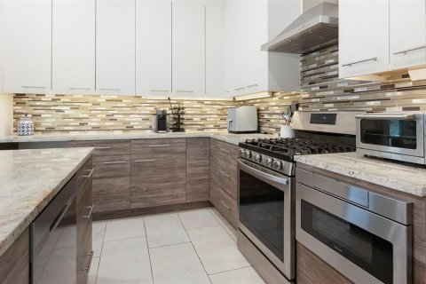 Propiedad comercial en venta en Saint Petersburg, Florida, 4 dormitorios, 216.28 m2 № 1842056 - foto 15