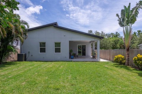 Propiedad comercial en venta en Saint Petersburg, Florida, 4 dormitorios, 216.28 m2 № 1842056 - foto 28