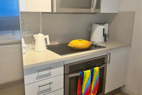 Copropriété à vendre à Miami, Floride: 1 chambre № 2052204 - photo 7