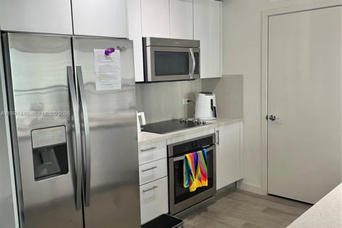 Copropriété à vendre à Miami, Floride: 1 chambre № 2052204 - photo 8