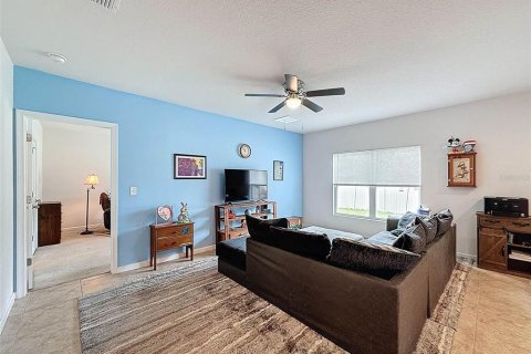 House in Davenport, Florida 4 bedrooms, 158.21 sq.m. № 1835449 - photo 16