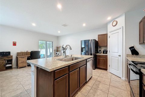 House in Davenport, Florida 4 bedrooms, 158.21 sq.m. № 1835449 - photo 10