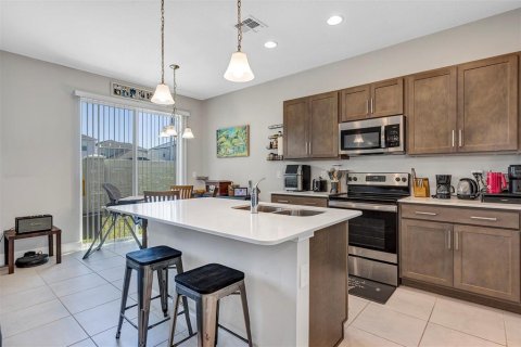 Townhouse in Sanford, Florida 3 bedrooms, 137.12 sq.m. № 2217187 - photo 12