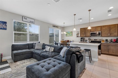 Townhouse in Sanford, Florida 3 bedrooms, 137.12 sq.m. № 2217187 - photo 5