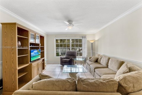 Copropriété à vendre à Fort Lauderdale, Floride: 2 chambres, 93.65 m2 № 2036193 - photo 4