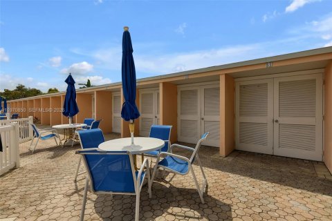Copropriété à vendre à Fort Lauderdale, Floride: 2 chambres, 93.65 m2 № 2036193 - photo 24