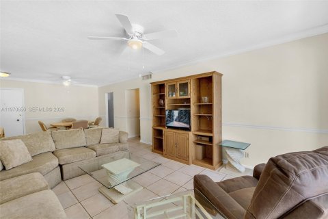 Copropriété à vendre à Fort Lauderdale, Floride: 2 chambres, 93.65 m2 № 2036193 - photo 5