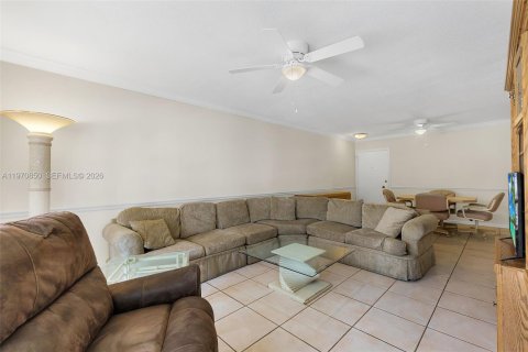 Copropriété à vendre à Fort Lauderdale, Floride: 2 chambres, 93.65 m2 № 2036193 - photo 7