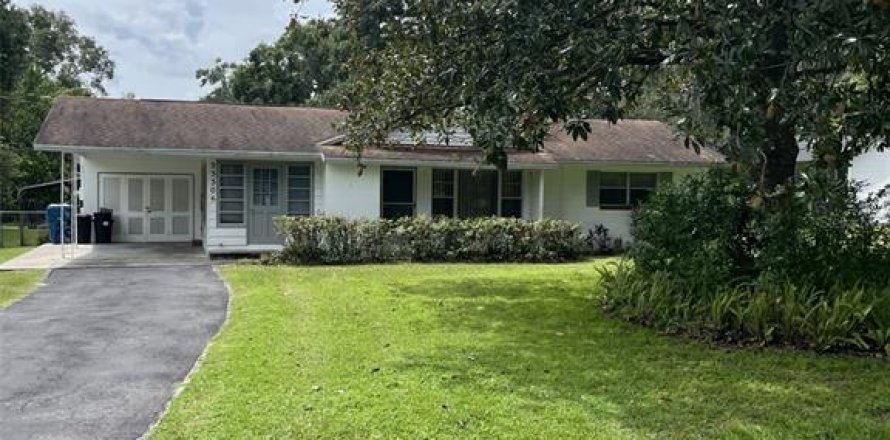 House in Dade City, Florida 2 bedrooms, 82.5 sq.m. № 1917898