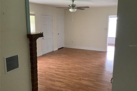 House in Dade City, Florida 2 bedrooms, 82.5 sq.m. № 1917898 - photo 20