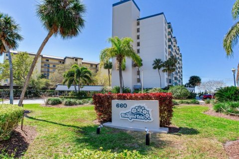 Copropriété à louer à Clearwater, Floride: 2 chambres, 125.42 m2 № 1831675 - photo 1