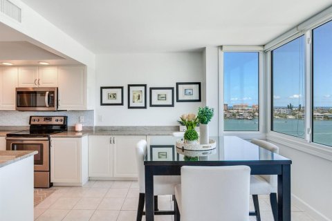 Copropriété à louer à Clearwater, Floride: 2 chambres, 125.42 m2 № 1831675 - photo 8