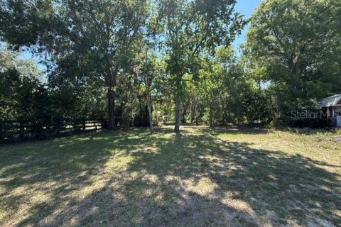 House in Umatilla, Florida 4 bedrooms, 218.04 sq.m. № 2113947 - photo 28