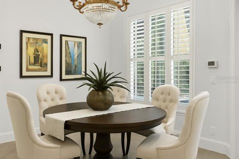 House in Tampa, Florida 5 bedrooms, 387.12 sq.m. № 1719721 - photo 11