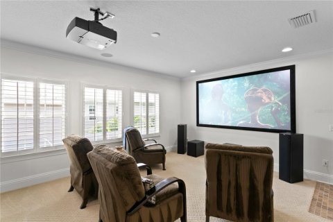 House in Tampa, Florida 5 bedrooms, 387.12 sq.m. № 1719721 - photo 24