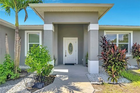 Villa ou maison à vendre à LaBelle, Floride: 3 chambres, 192.12 m2 № 2396447 - photo 2