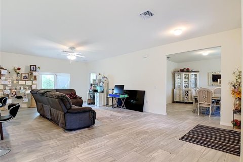 Villa ou maison à vendre à LaBelle, Floride: 3 chambres, 192.12 m2 № 2396447 - photo 9
