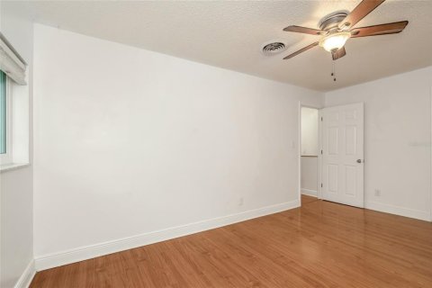 Townhouse in Largo, Florida 2 bedrooms, 75.81 sq.m. № 2386309 - photo 20