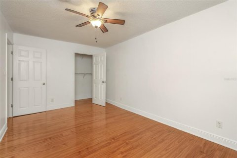 Townhouse in Largo, Florida 2 bedrooms, 75.81 sq.m. № 2386309 - photo 19