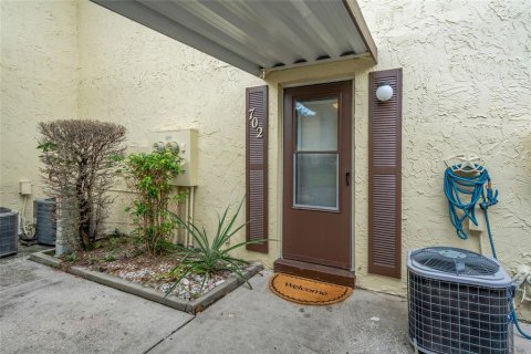 Townhouse in Largo, Florida 2 bedrooms, 75.81 sq.m. № 2386309