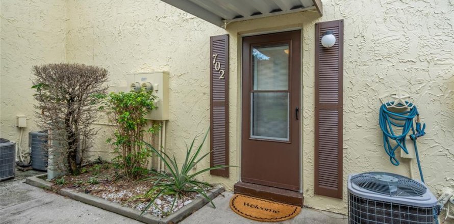 Townhouse in Largo, Florida 2 bedrooms, 75.81 sq.m. № 2386309