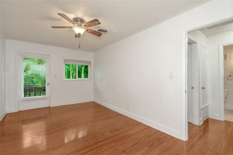 Townhouse in Largo, Florida 2 bedrooms, 75.81 sq.m. № 2386309 - photo 21