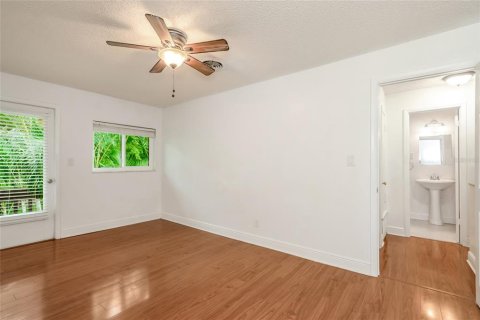 Townhouse in Largo, Florida 2 bedrooms, 75.81 sq.m. № 2386309 - photo 22