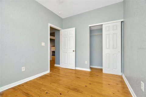 Casa en venta en Tampa, Florida, 3 dormitorios, 102.19 m2 № 1917617 - foto 25