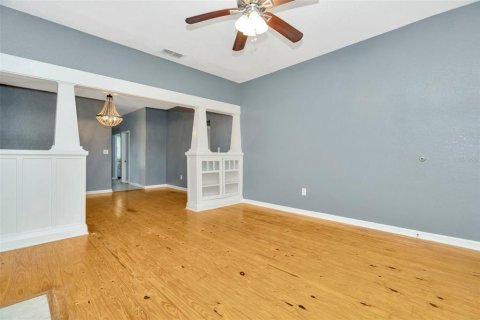 Casa en venta en Tampa, Florida, 3 dormitorios, 102.19 m2 № 1917617 - foto 6